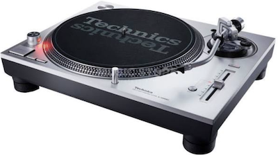 Technics SL-1200 MK7 turntable